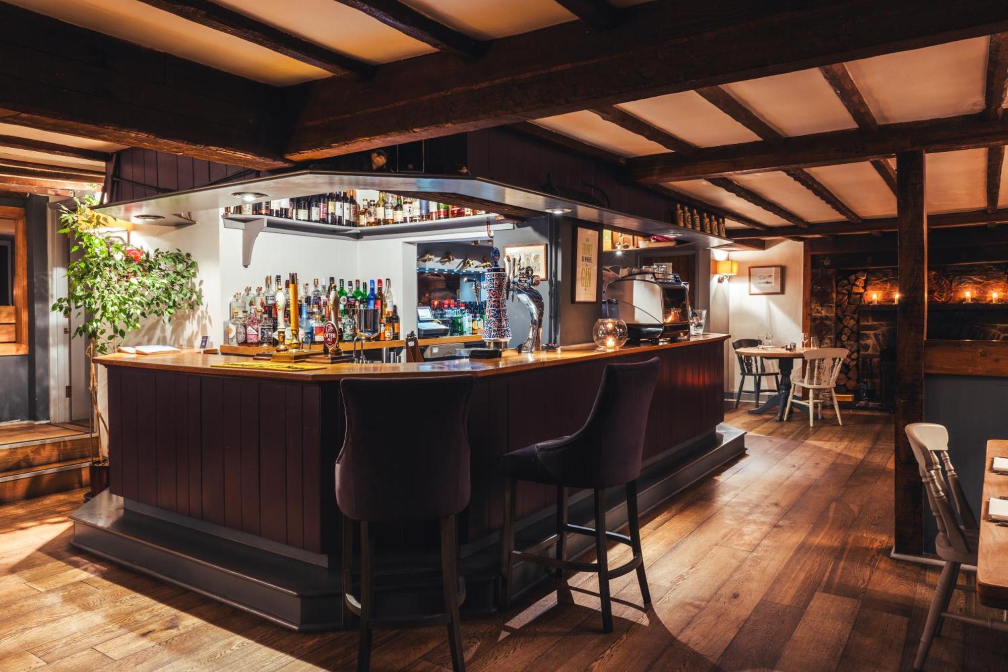 The Tytherleigh Arms Аксминстер Экстерьер фото