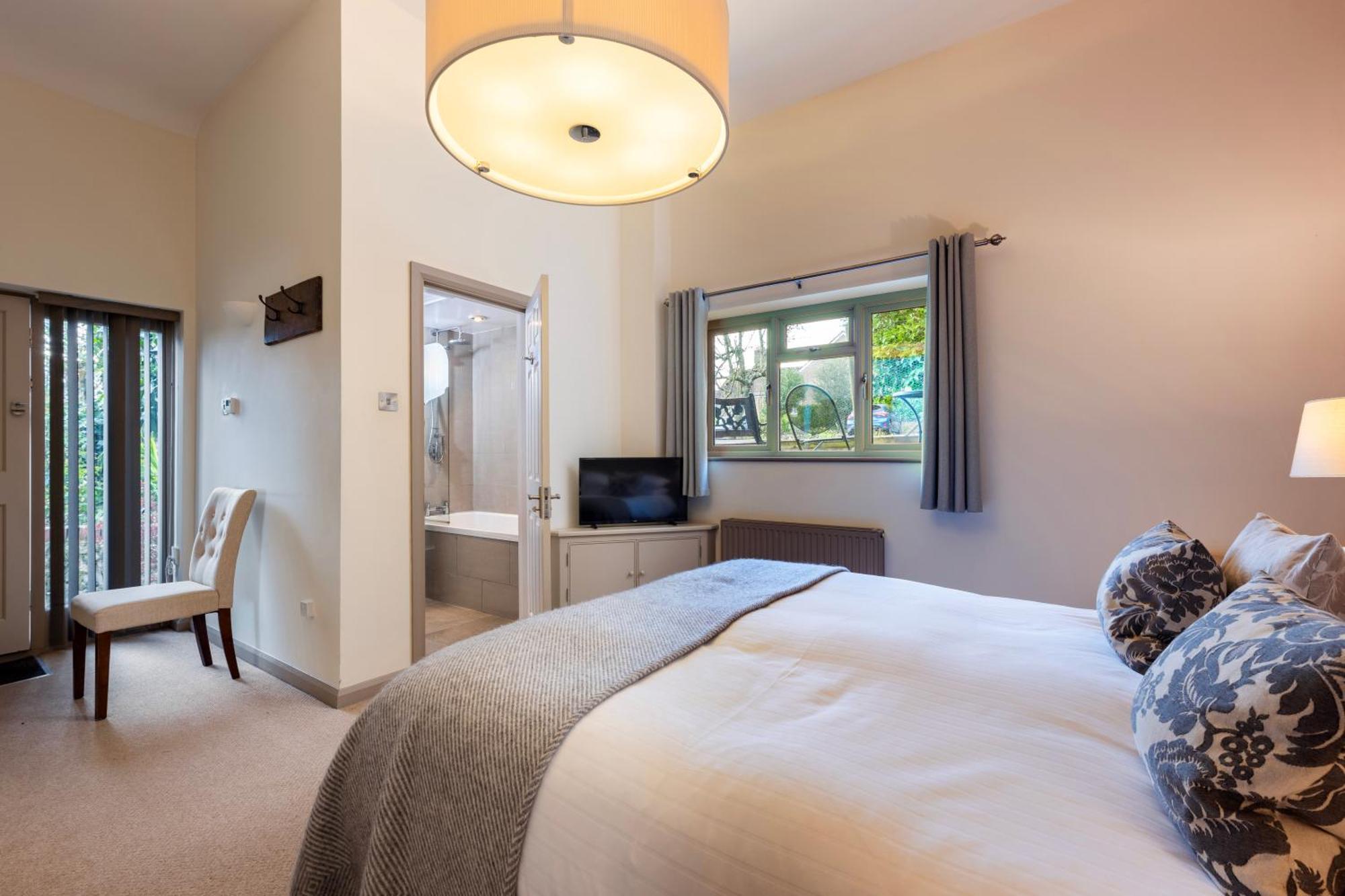 The Tytherleigh Arms Аксминстер Экстерьер фото