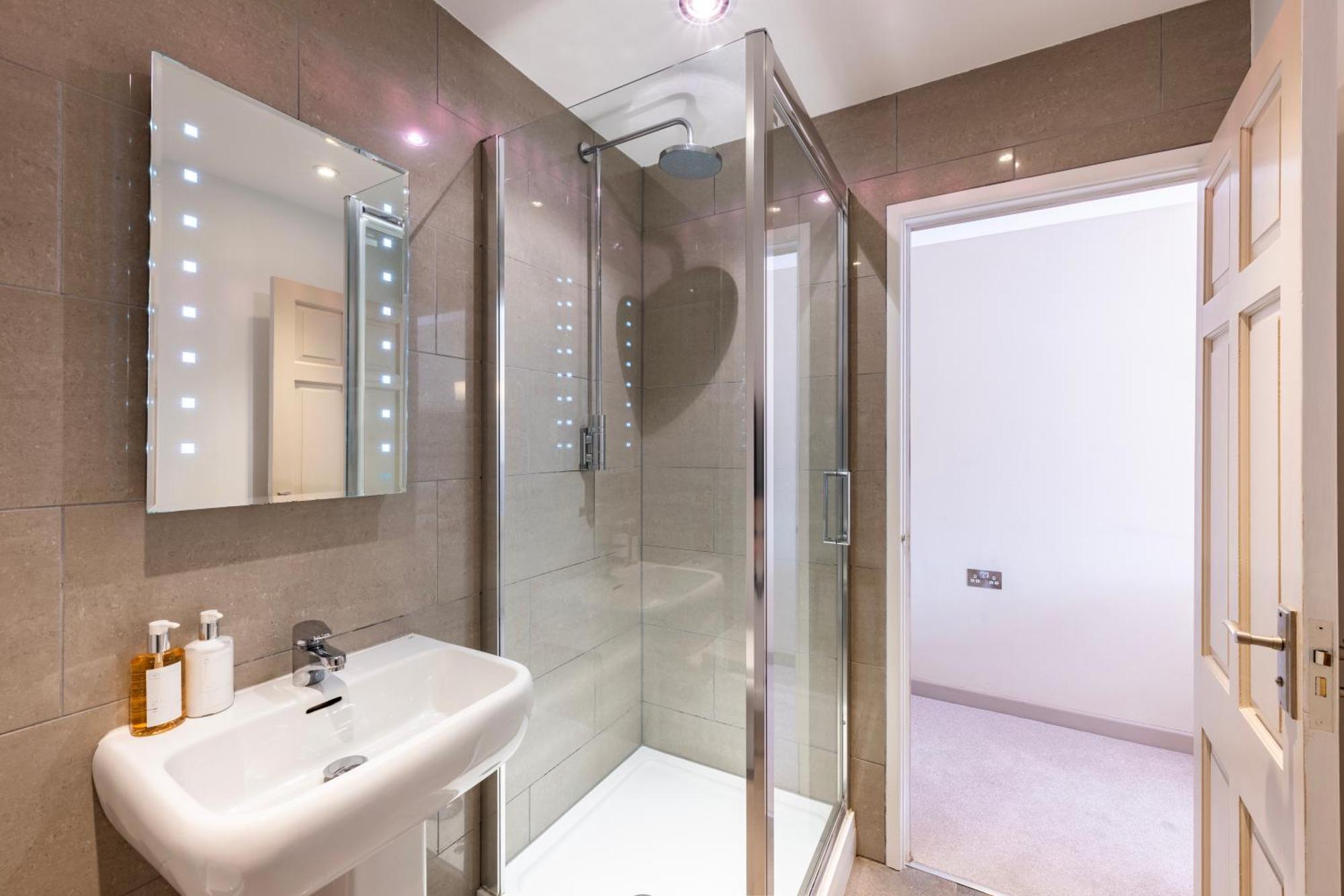 The Tytherleigh Arms Аксминстер Экстерьер фото